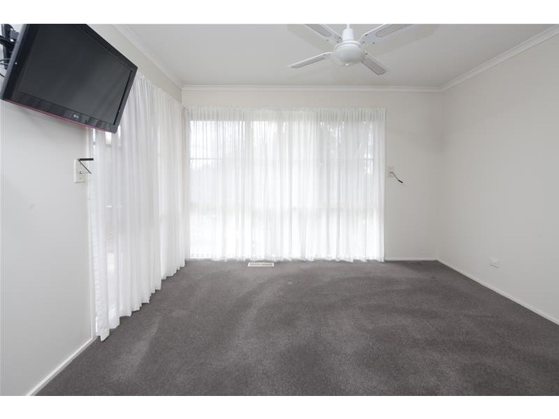 12 Dampier Court, Endeavour Hills VIC 3802