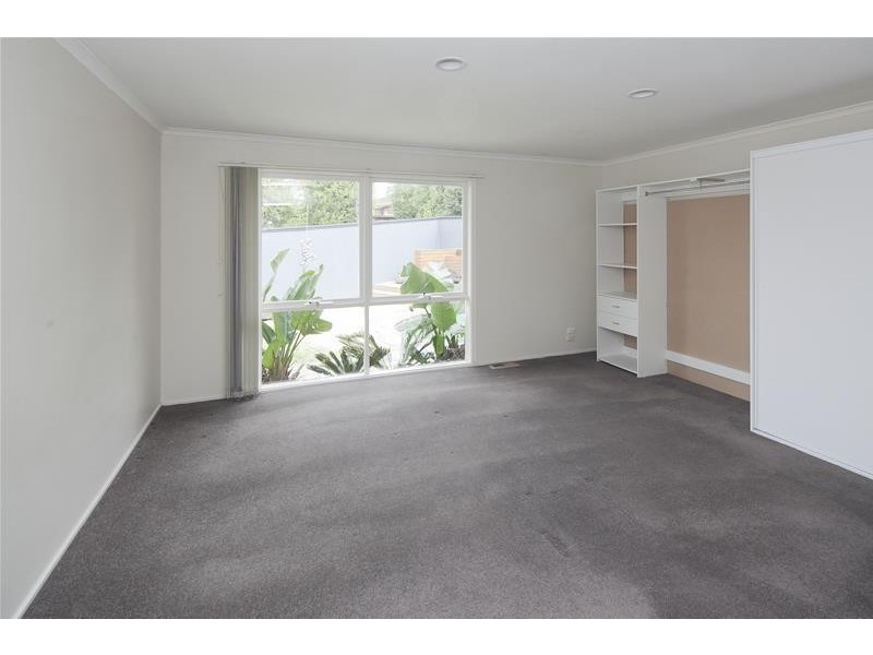 12 Dampier Court, Endeavour Hills VIC 3802