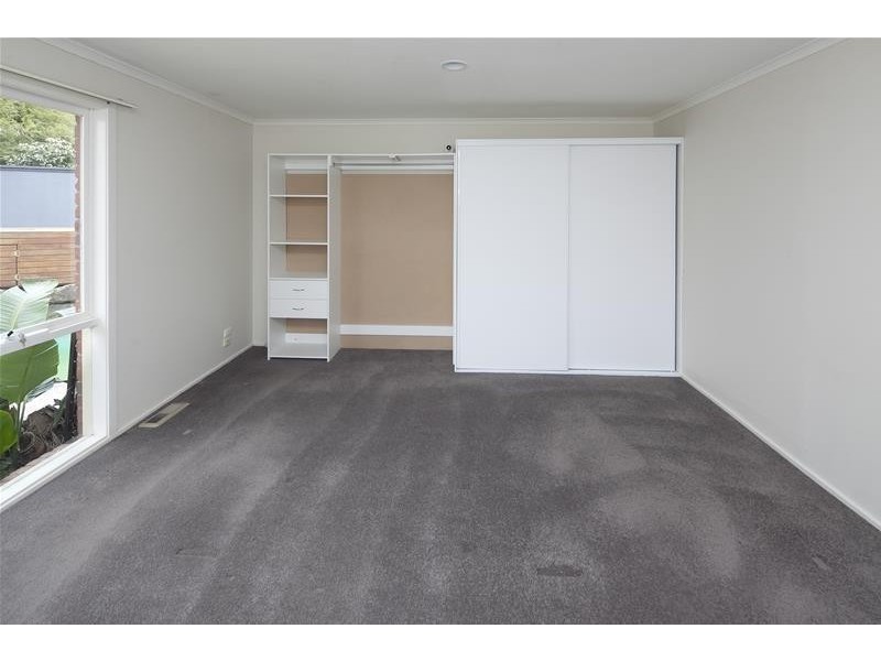 12 Dampier Court, Endeavour Hills VIC 3802