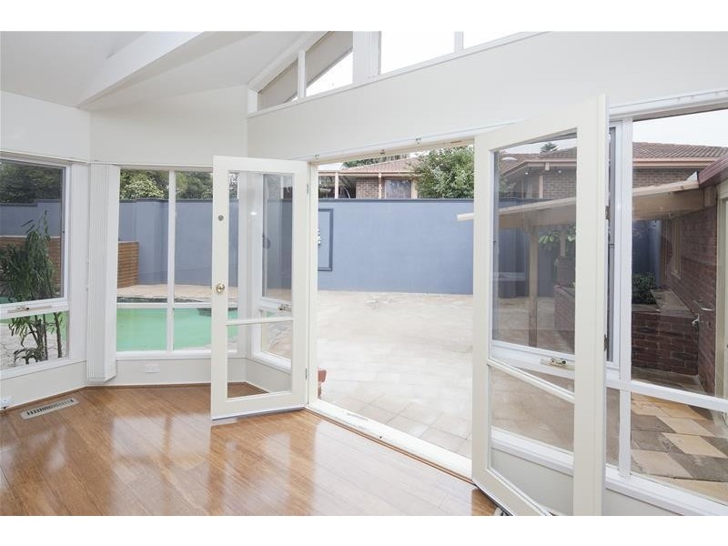 12 Dampier Court, Endeavour Hills VIC 3802