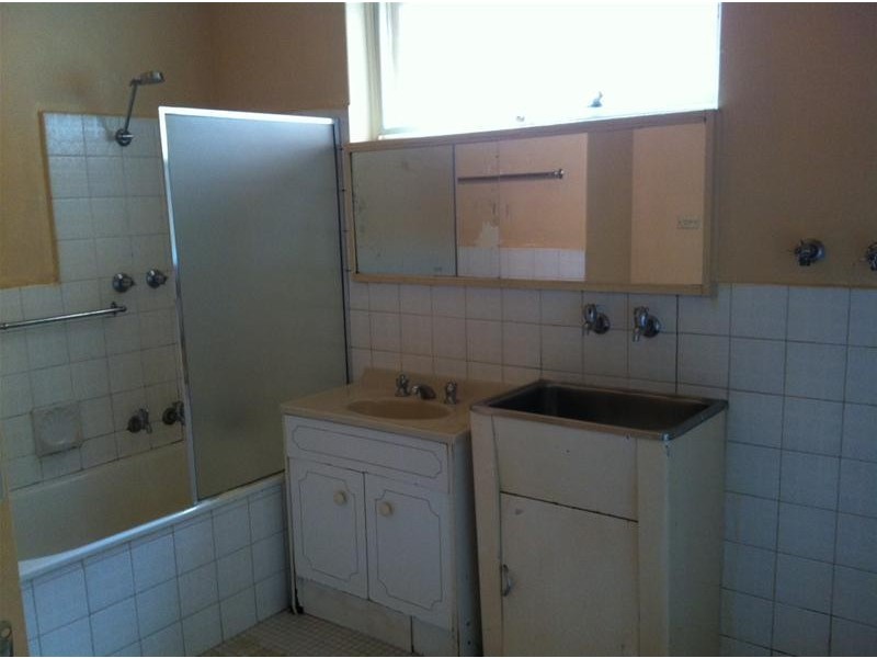 10/12 Stud Road, Dandenong VIC 3175