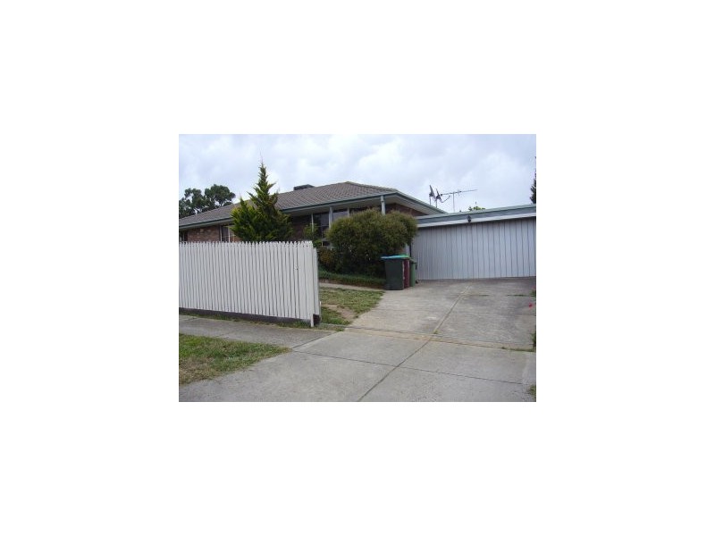 12 Mildura Crescent, Endeavour Hills VIC 3802