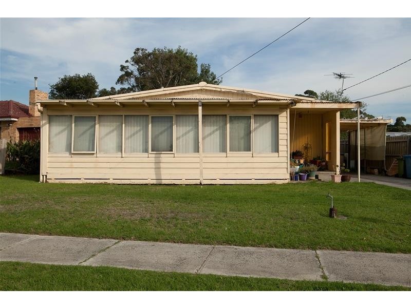 4 Koonalda Grove, Dandenong North VIC 3175