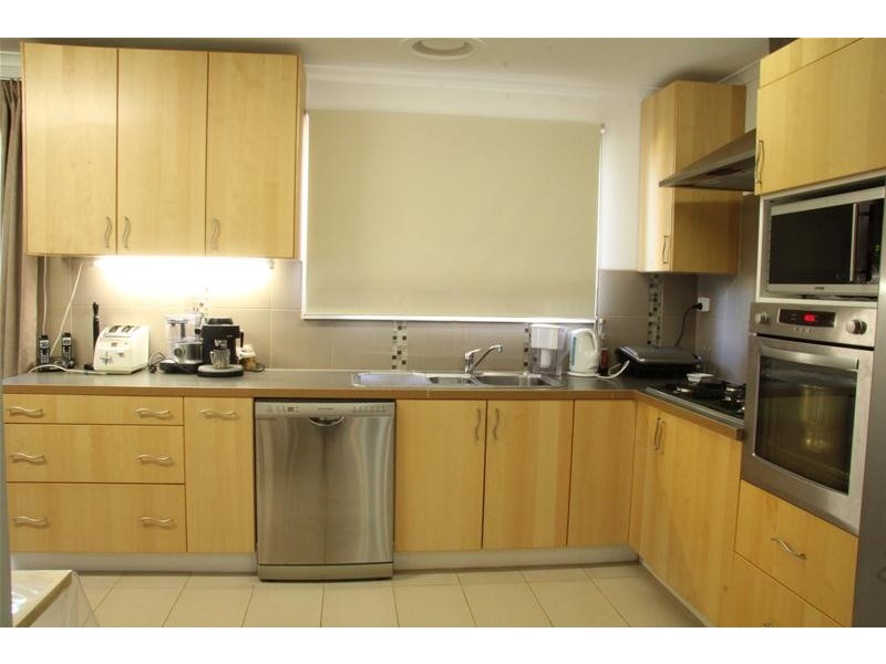 2 Mildura Crescent, Endeavour Hills VIC 3802