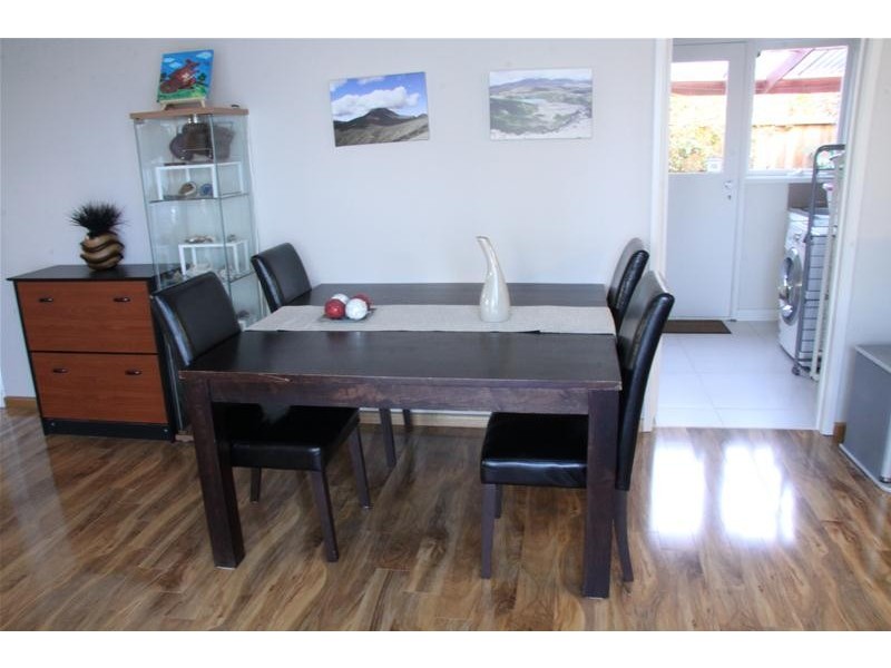 2 Mildura Crescent, Endeavour Hills VIC 3802