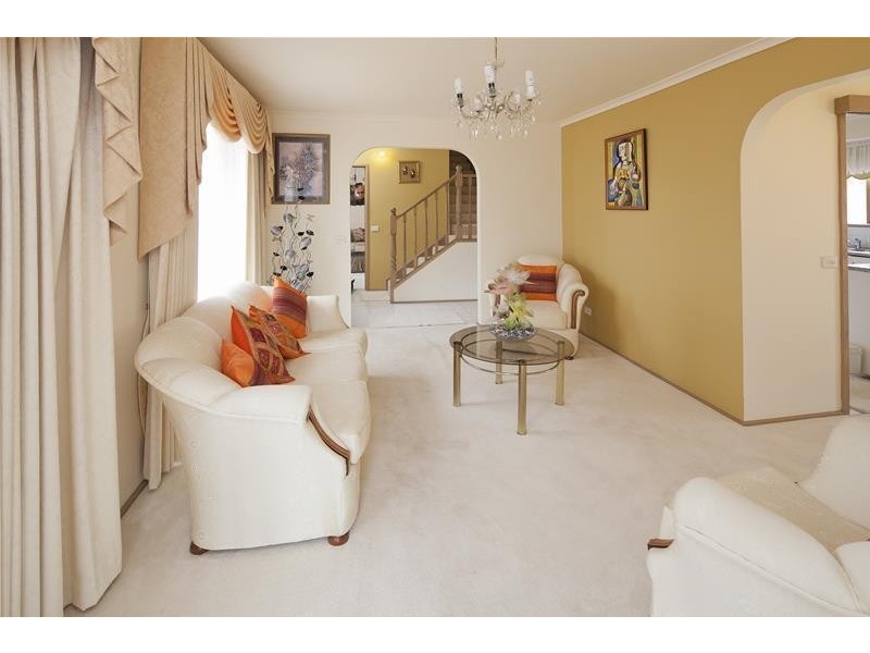 29 Georgette Crescent, Endeavour Hills VIC 3802