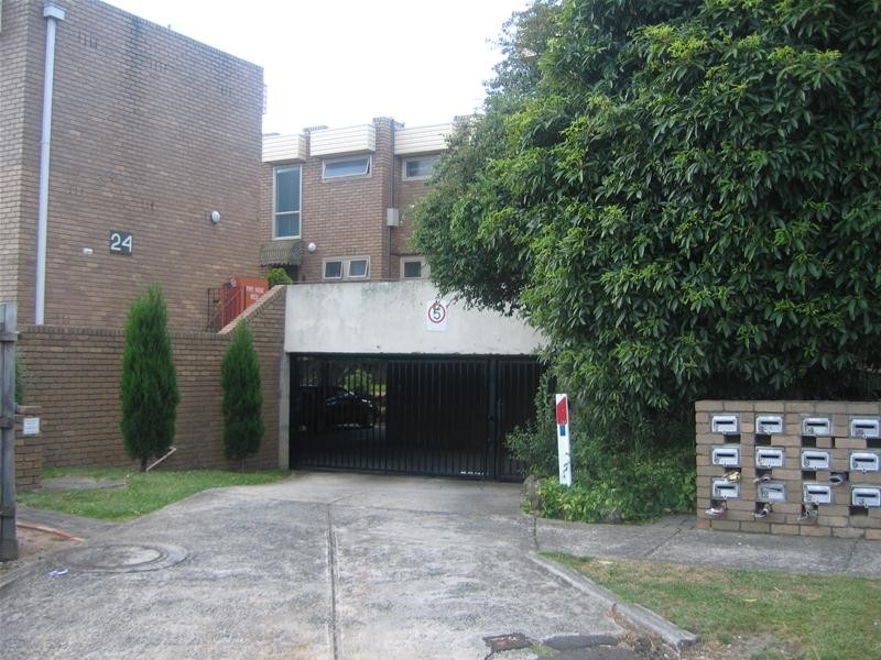 15/24 Rodd Street, Dandenong VIC 3175