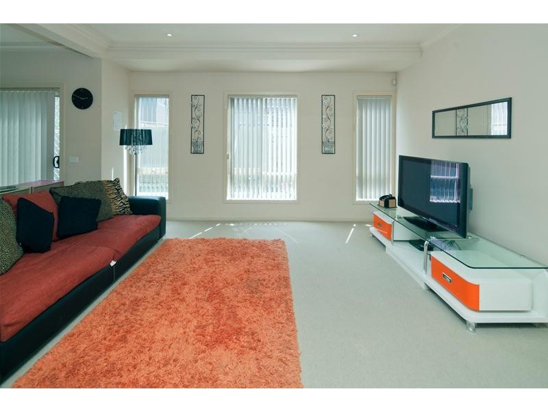 28 Tilbavale Close, Hallam VIC 3803