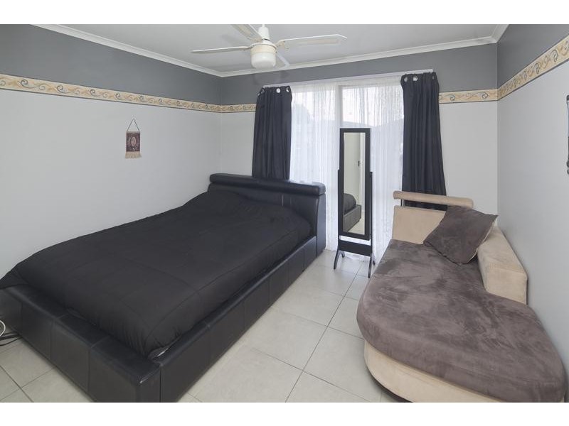 6 Hoop Pine Court, Cranbourne North VIC 3977