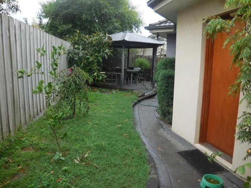 2/7 Leman Crescent, Noble Park VIC 3174