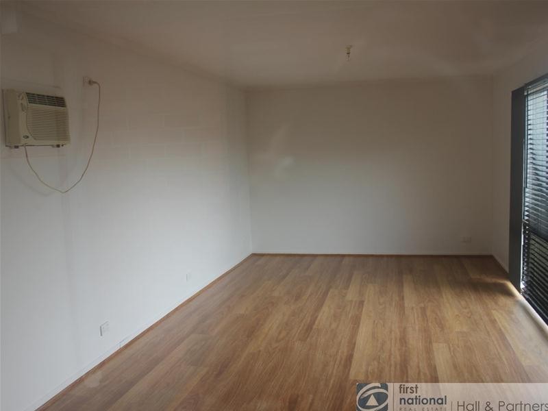 7 Waratah Drive, Dandenong North VIC 3175