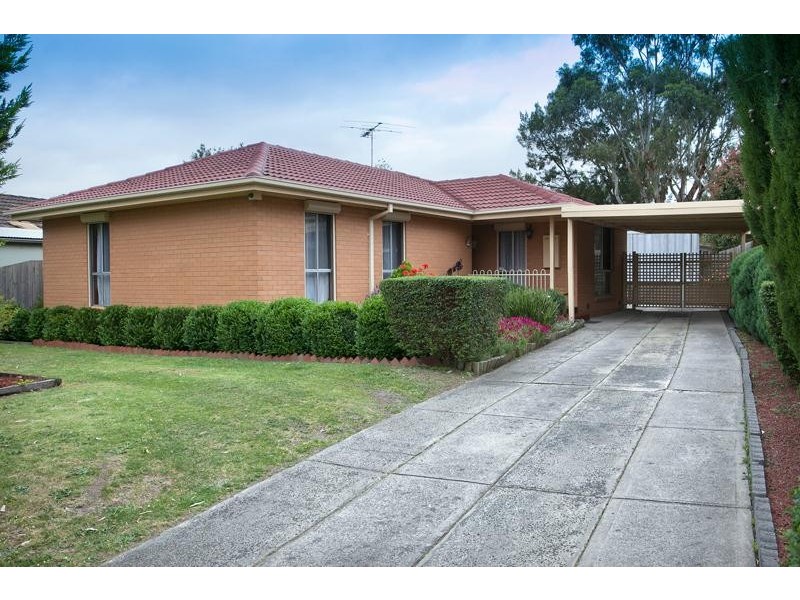 22 Lachlan Drive, Endeavour Hills VIC 3802