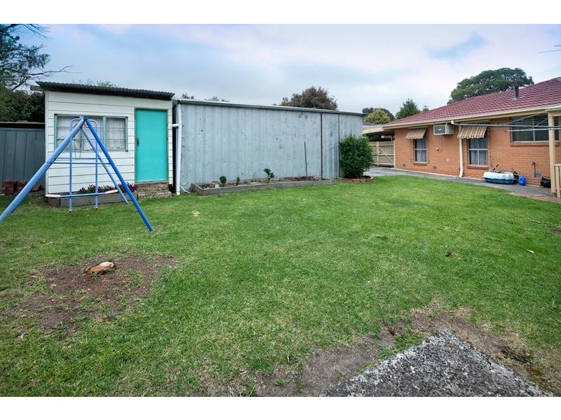 22 Lachlan Drive, Endeavour Hills VIC 3802