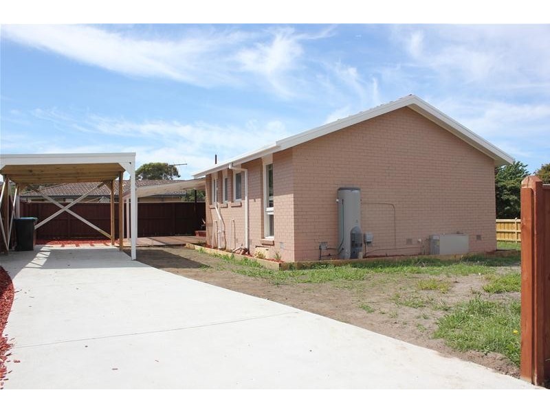 19 Bittern Drive, Endeavour Hills VIC 3802