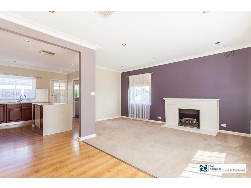 1/6 Clay Court, Dandenong North VIC 3175