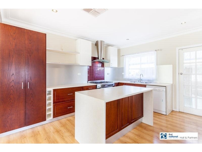 1/6 Clay Court, Dandenong North VIC 3175