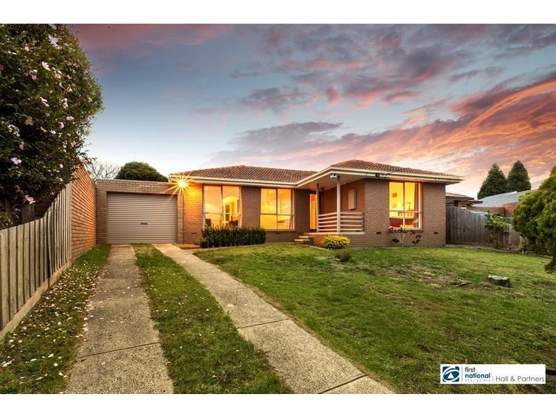 8 Adams Court, Dandenong North VIC 3175