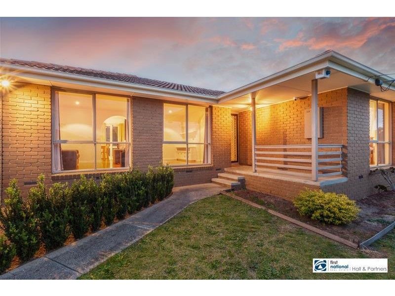 8 Adams Court, Dandenong North VIC 3175