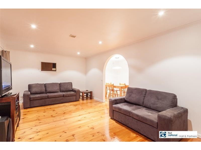 8 Adams Court, Dandenong North VIC 3175