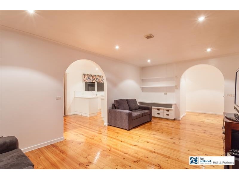 8 Adams Court, Dandenong North VIC 3175