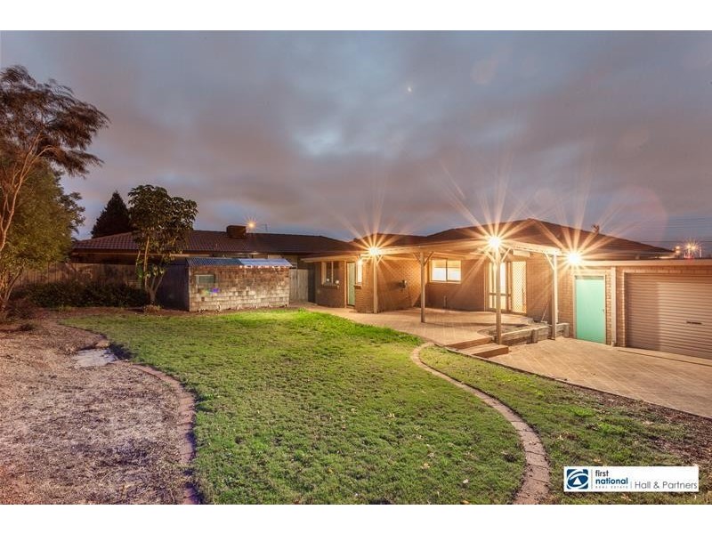 8 Adams Court, Dandenong North VIC 3175