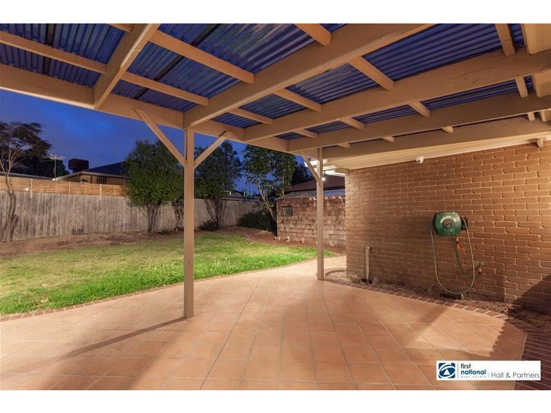 8 Adams Court, Dandenong North VIC 3175