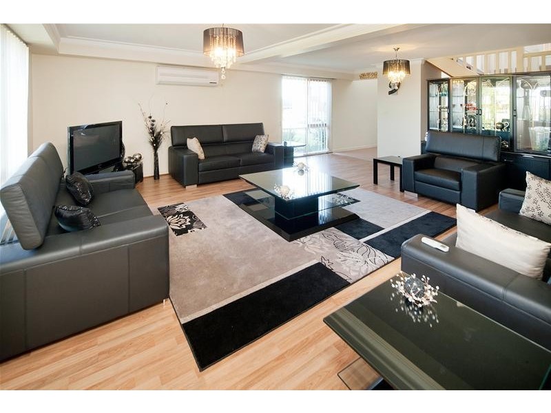 6 Norisha Court, Dandenong North VIC 3175