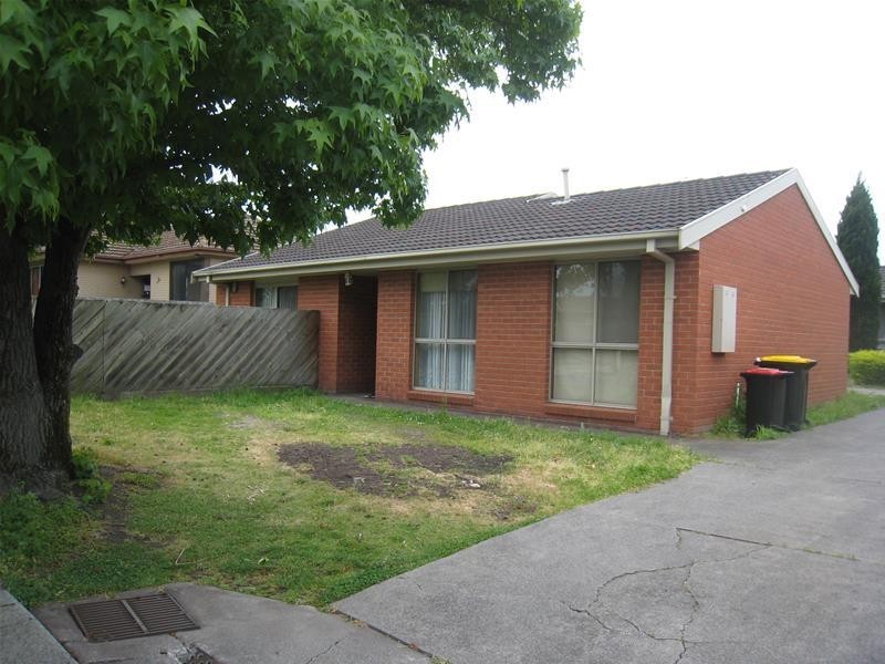 1/1 Lockington Crescent, Dandenong North VIC 3175