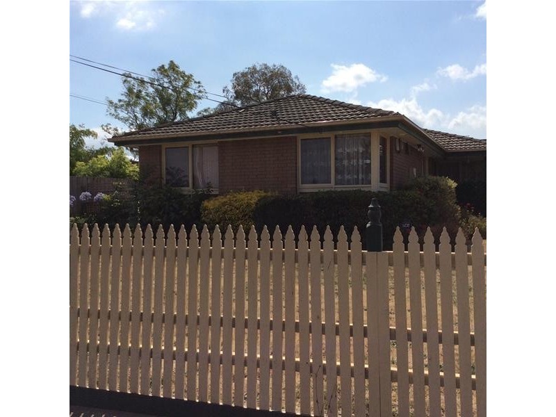 4 Darwin Street, Dandenong North VIC 3175