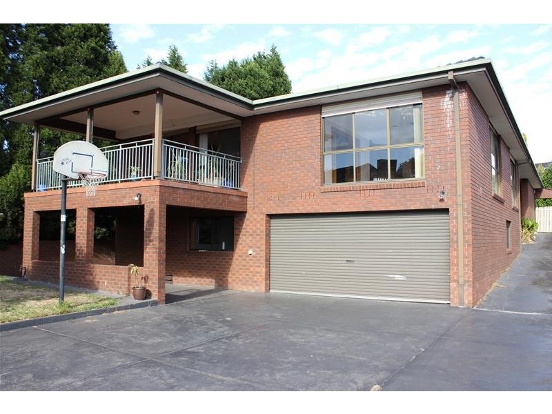 21 Ashby Drive, Dandenong North VIC 3175