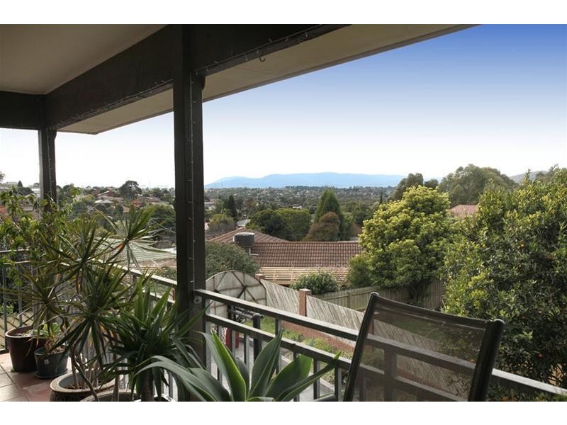 21 Ashby Drive, Dandenong North VIC 3175