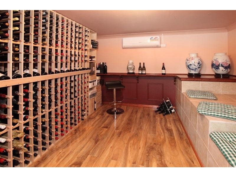 21 Ashby Drive, Dandenong North VIC 3175