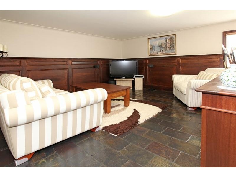 21 Ashby Drive, Dandenong North VIC 3175