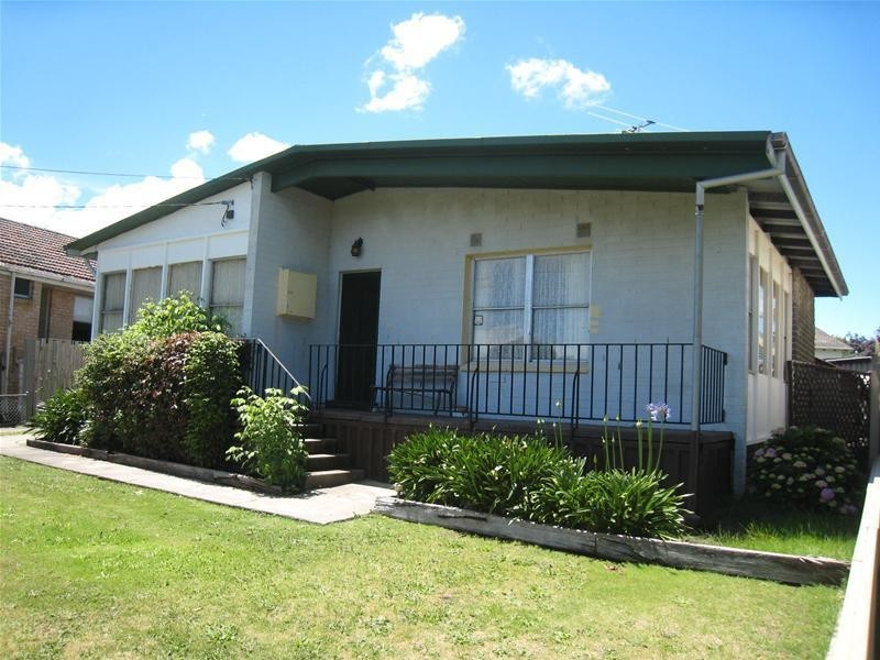 8 Boobyalla Street, Doveton VIC 3177