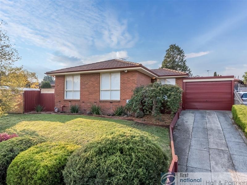 6 Peebles Street, Endeavour Hills VIC 3802