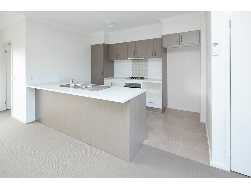 10 Jade Walk, Officer VIC 3809