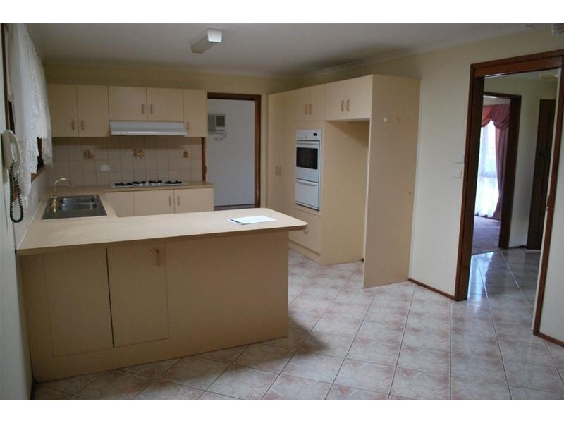 6 Bonar Court, Endeavour Hills VIC 3802