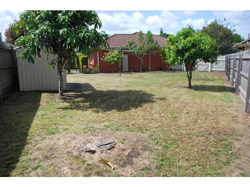 6 Bonar Court, Endeavour Hills VIC 3802