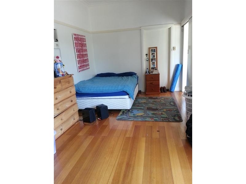 27 Wallace Road, Burwood VIC 3125