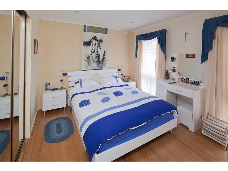 39 Regnans Avenue, Endeavour Hills VIC 3802