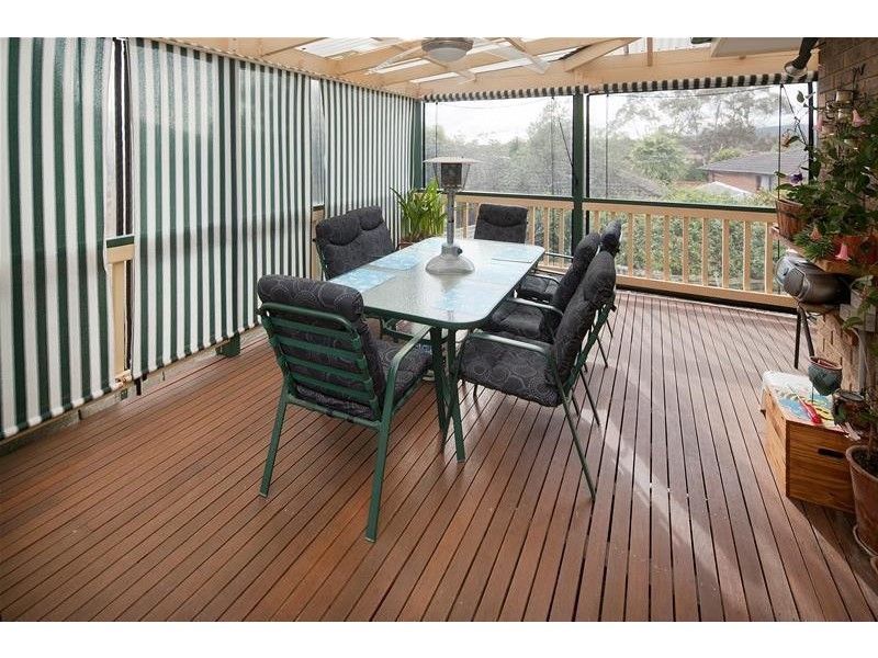 39 Regnans Avenue, Endeavour Hills VIC 3802