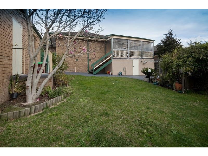 39 Regnans Avenue, Endeavour Hills VIC 3802