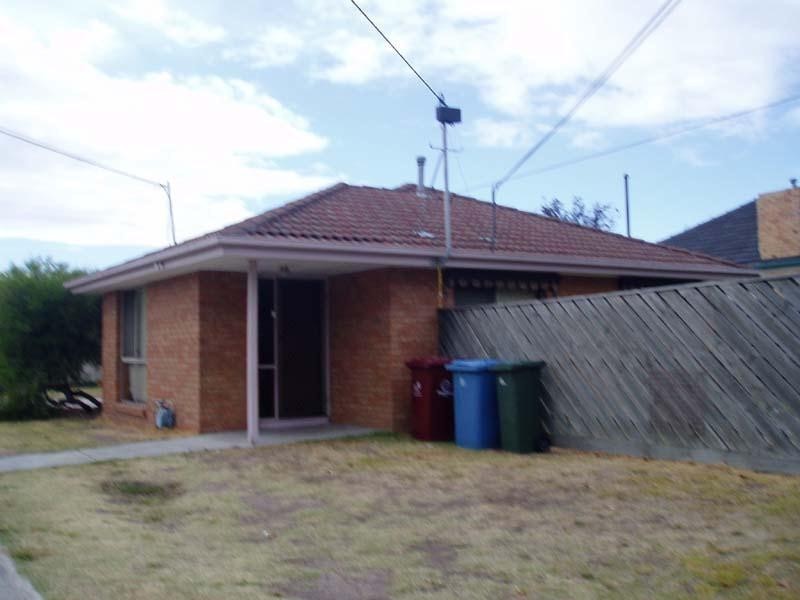 1/10 Jones Road, Dandenong VIC 3175