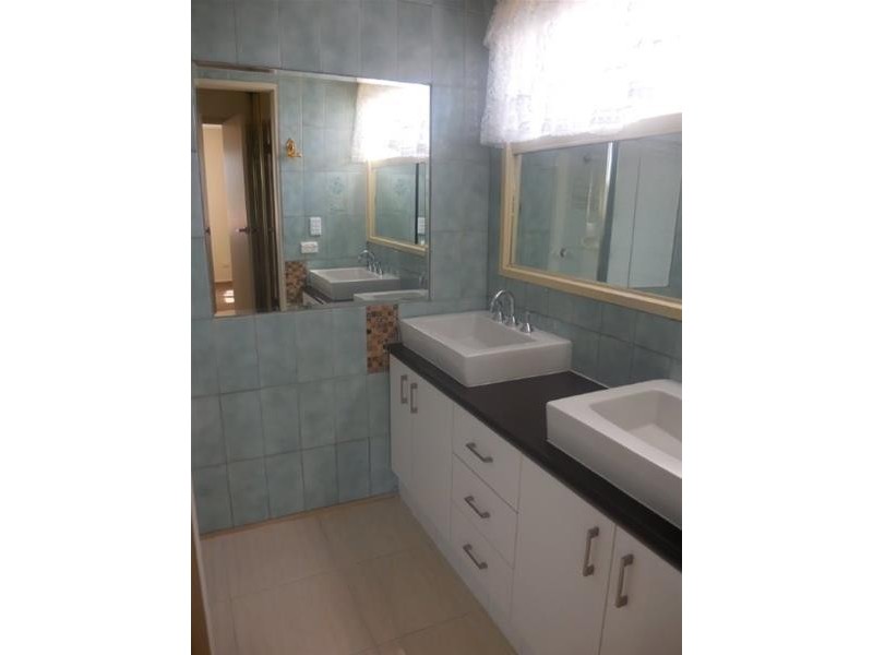 19 Wildwood Place, Mulgrave VIC 3170