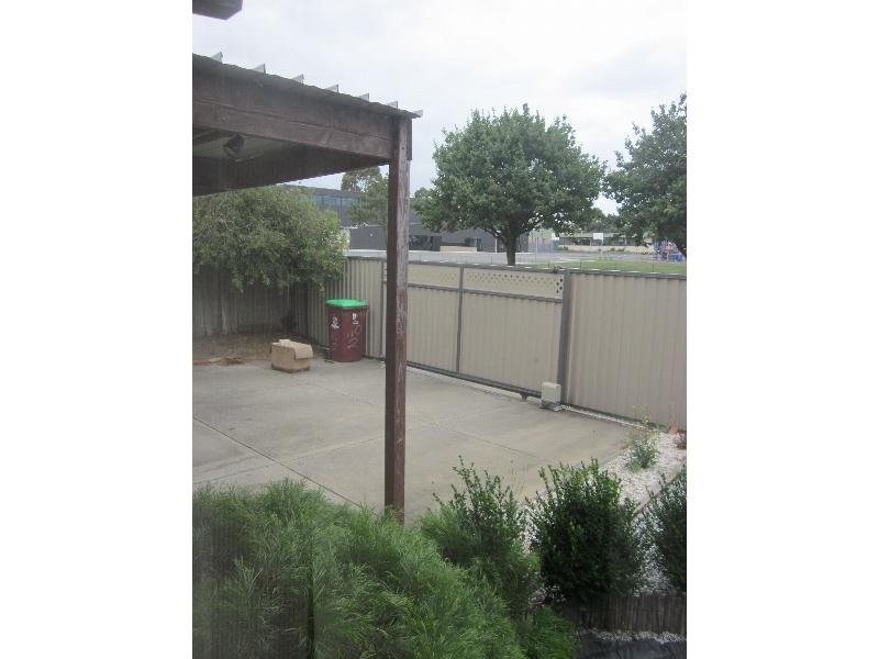 2 Inverness Street, Endeavour Hills VIC 3802