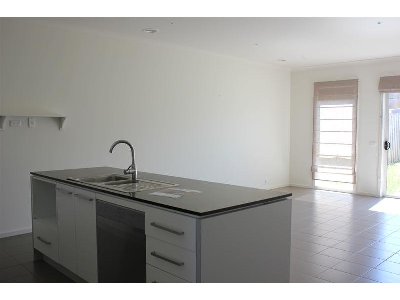 39 Barrier Reef  Circuit, Endeavour Hills VIC 3802