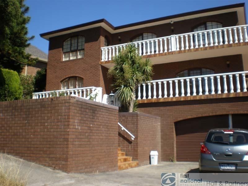 48 Joseph Banks Crescent, Endeavour Hills VIC 3802