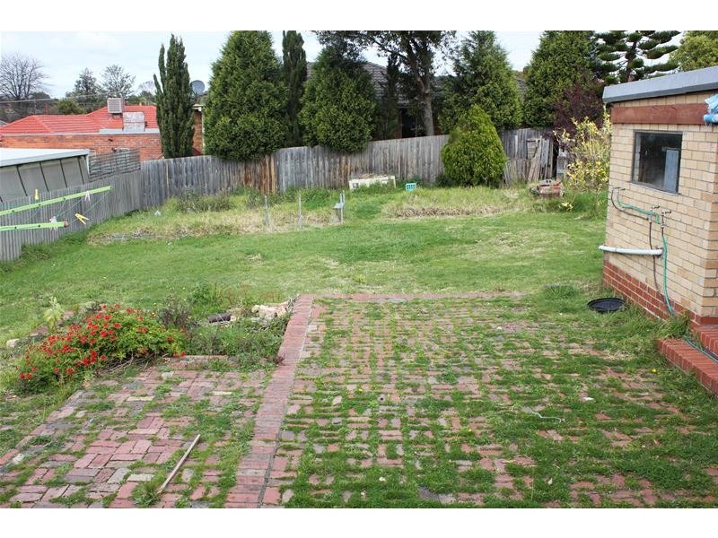 142 David Street, Dandenong VIC 3175