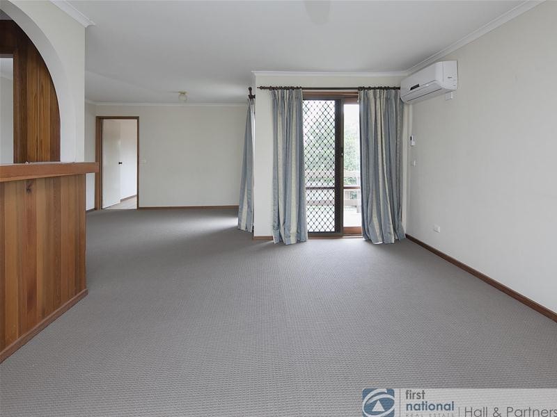 322 James Cook Drive, Endeavour Hills VIC 3802