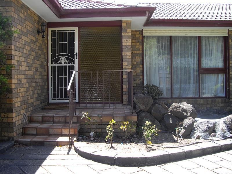 63 Rawdon Hill Drive, Dandenong North VIC 3175